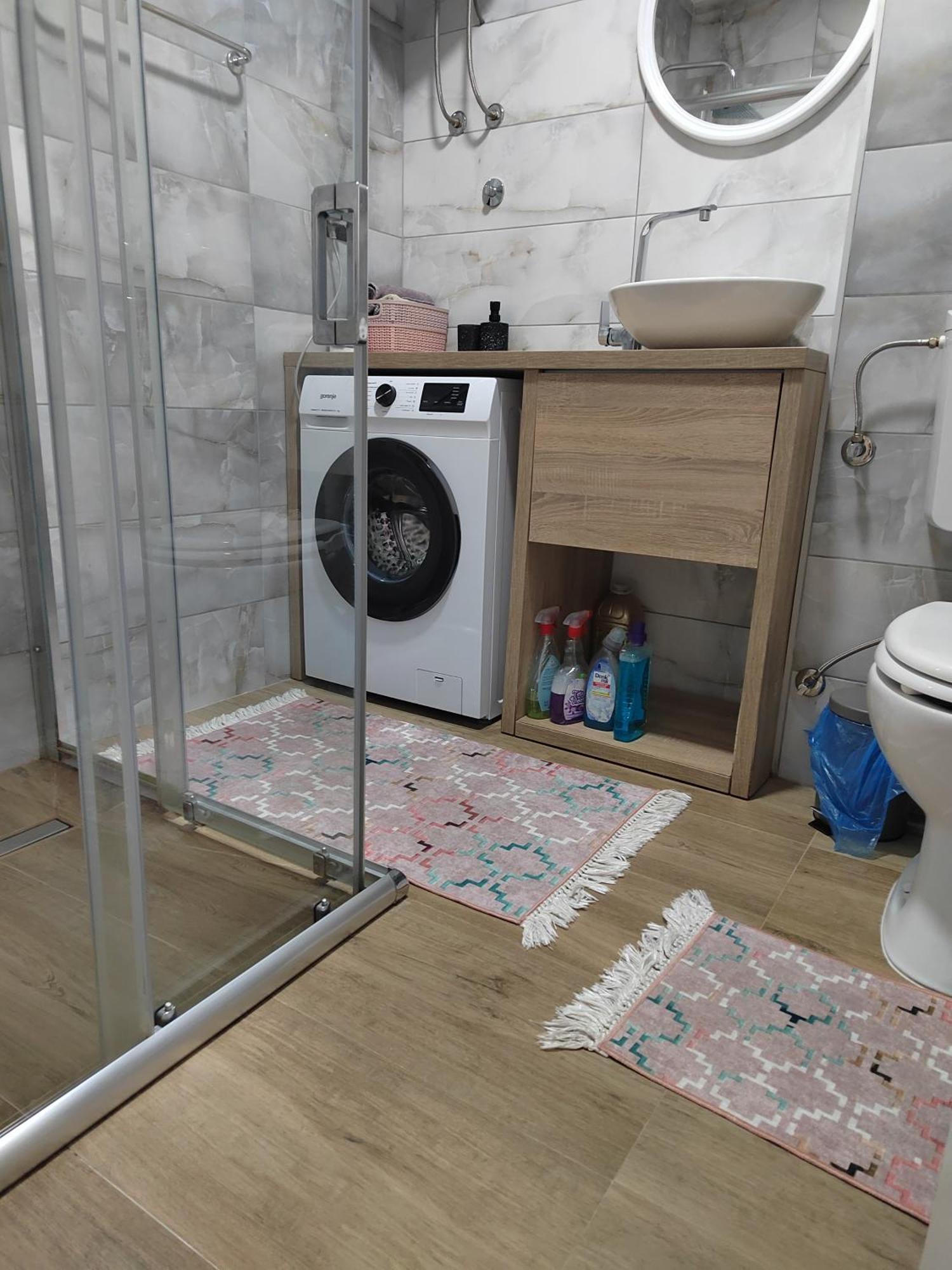 Spacious And Modern Apartment In Town Center Konjic Bagian luar foto